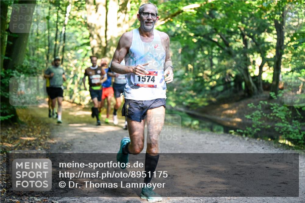 28.09.2025 - 33. Volkslauf durch das schöne Alstertal Dr. Thomas Lammeyer http://msf.ph/oto/8951175 28.09.2025 10:16:59 Laufen 1574 meine-sportfotos.de