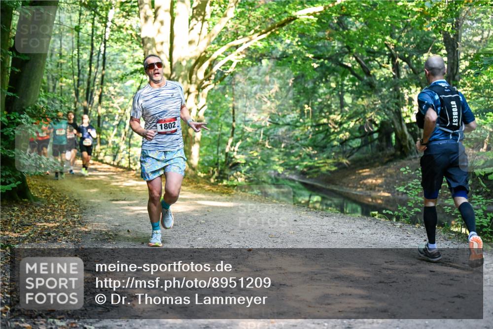 28.09.2025 - 33. Volkslauf durch das schöne Alstertal Dr. Thomas Lammeyer http://msf.ph/oto/8951209 28.09.2025 10:17:05 Laufen 1802 meine-sportfotos.de