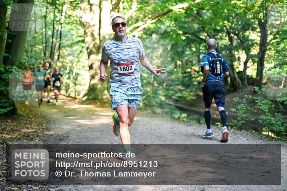 28.09.2025 - 33. Volkslauf durch das schöne Alstertal Dr. Thomas Lammeyer http://msf.ph/oto/8951213 28.09.2025 10:17:06 Laufen 1802 meine-sportfotos.de