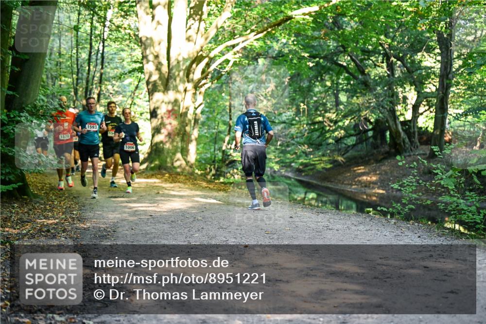 28.09.2025 - 33. Volkslauf durch das schöne Alstertal Dr. Thomas Lammeyer http://msf.ph/oto/8951221 28.09.2025 10:17:07 Laufen 1570, 1593, 154, 1006 meine-sportfotos.de