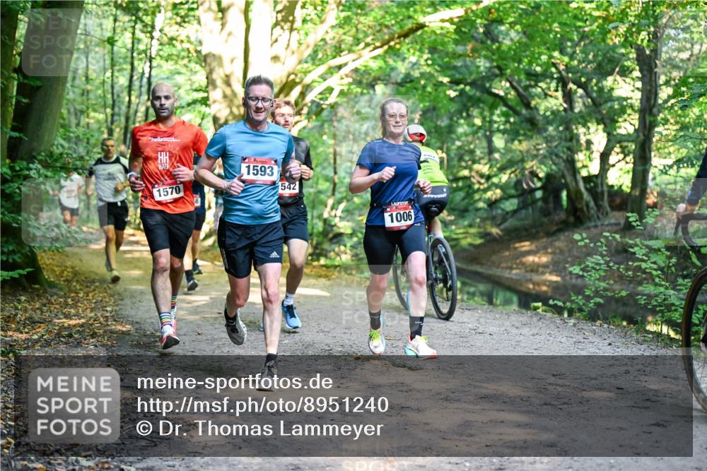 28.09.2025 - 33. Volkslauf durch das schöne Alstertal Dr. Thomas Lammeyer http://msf.ph/oto/8951240 28.09.2025 10:17:10 Laufen 1593, 1570, 542, 1006 meine-sportfotos.de