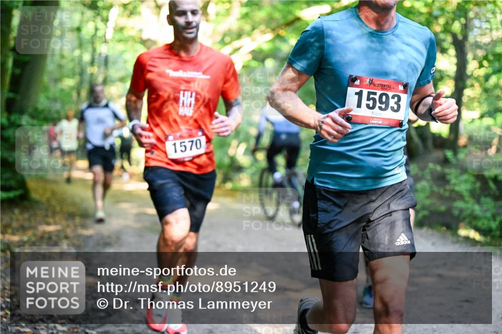 28.09.2025 - 33. Volkslauf durch das schöne Alstertal Dr. Thomas Lammeyer http://msf.ph/oto/8951249 28.09.2025 10:17:11 Laufen 1570, 1593 meine-sportfotos.de