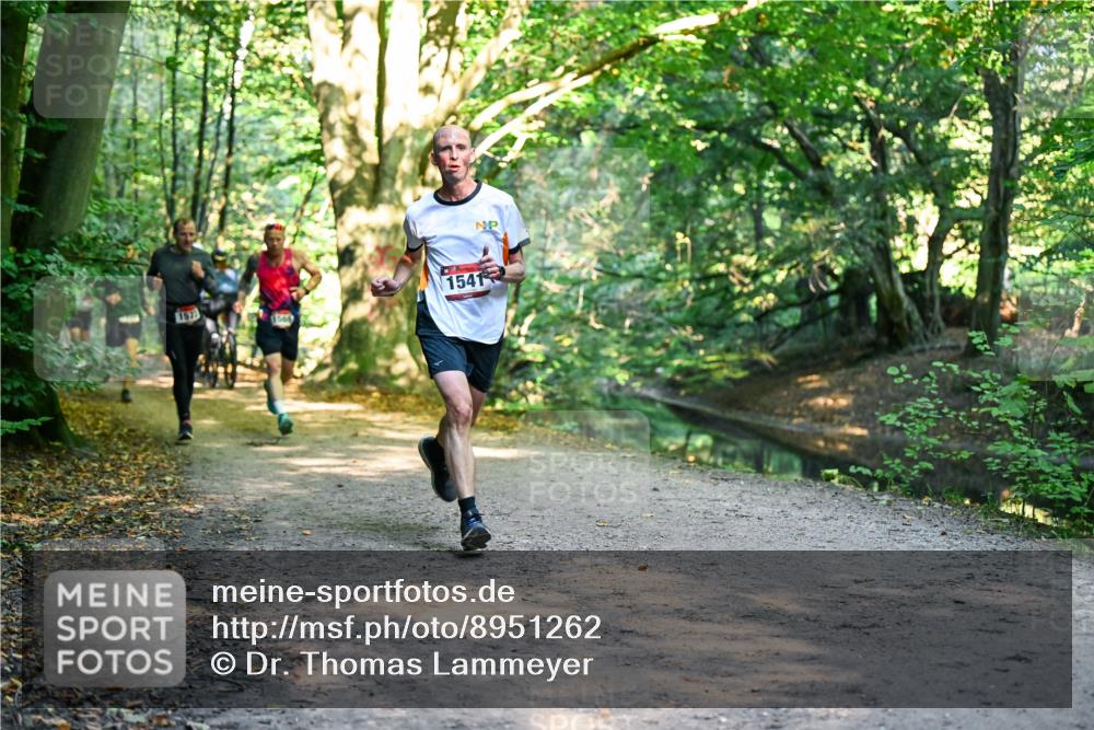 28.09.2025 - 33. Volkslauf durch das schöne Alstertal Dr. Thomas Lammeyer http://msf.ph/oto/8951262 28.09.2025 10:17:15 Laufen 1573, 1541 meine-sportfotos.de