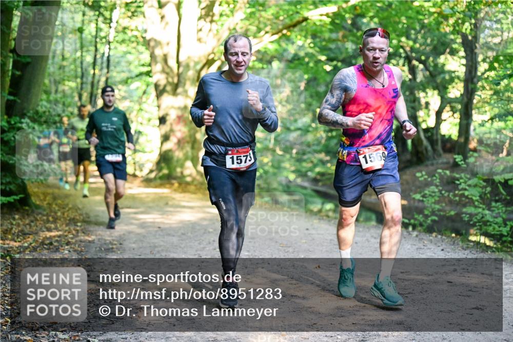 28.09.2025 - 33. Volkslauf durch das schöne Alstertal Dr. Thomas Lammeyer http://msf.ph/oto/8951283 28.09.2025 10:17:18 Laufen 1573, 1569 meine-sportfotos.de