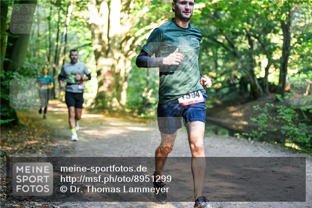 28.09.2025 - 33. Volkslauf durch das schöne Alstertal Dr. Thomas Lammeyer http://msf.ph/oto/8951299 28.09.2025 10:17:21 Laufen 594 meine-sportfotos.de
