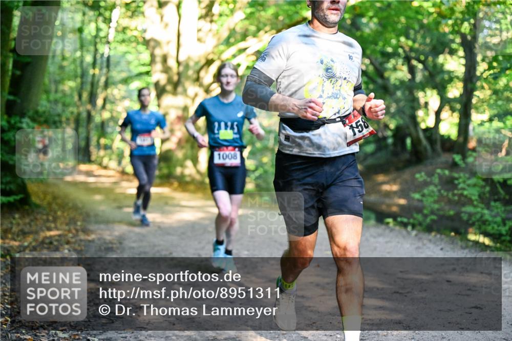 28.09.2025 - 33. Volkslauf durch das schöne Alstertal Dr. Thomas Lammeyer http://msf.ph/oto/8951311 28.09.2025 10:17:23 Laufen 21, 25, 1008, 158 meine-sportfotos.de