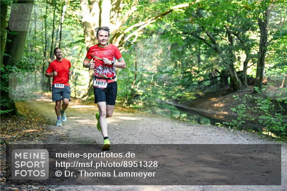 28.09.2025 - 33. Volkslauf durch das schöne Alstertal Dr. Thomas Lammeyer http://msf.ph/oto/8951328 28.09.2025 10:17:30 Laufen 1607, 1599 meine-sportfotos.de