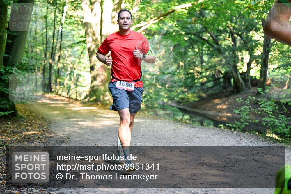 28.09.2025 - 33. Volkslauf durch das schöne Alstertal Dr. Thomas Lammeyer http://msf.ph/oto/8951341 28.09.2025 10:17:32 Laufen 1599 meine-sportfotos.de