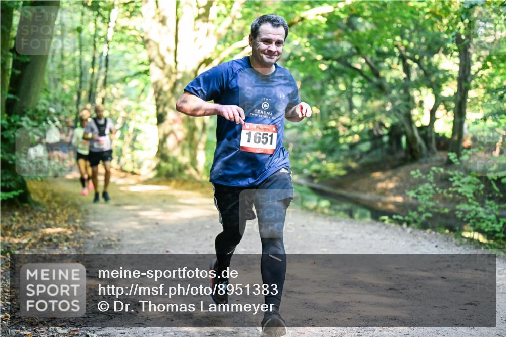 28.09.2025 - 33. Volkslauf durch das schöne Alstertal Dr. Thomas Lammeyer http://msf.ph/oto/8951383 28.09.2025 10:17:49 Laufen 1651 meine-sportfotos.de