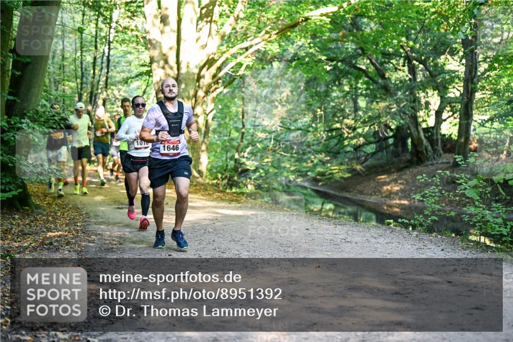 28.09.2025 - 33. Volkslauf durch das schöne Alstertal Dr. Thomas Lammeyer http://msf.ph/oto/8951392 28.09.2025 10:17:51 Laufen 1010, 1646 meine-sportfotos.de