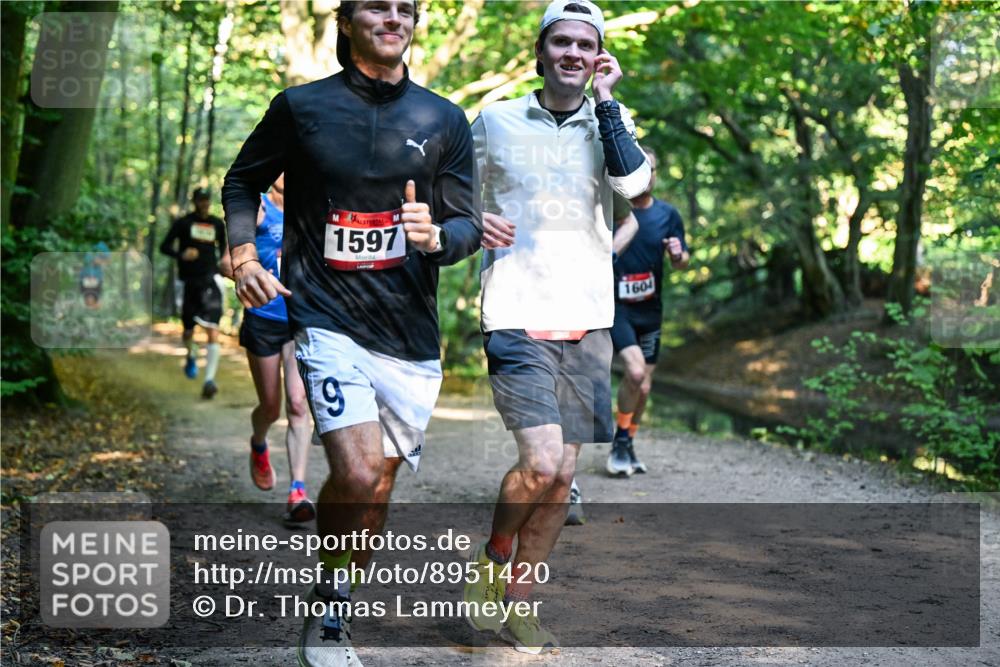 28.09.2025 - 33. Volkslauf durch das schöne Alstertal Dr. Thomas Lammeyer http://msf.ph/oto/8951420 28.09.2025 10:17:55 Laufen 1597, 9, 1604 meine-sportfotos.de
