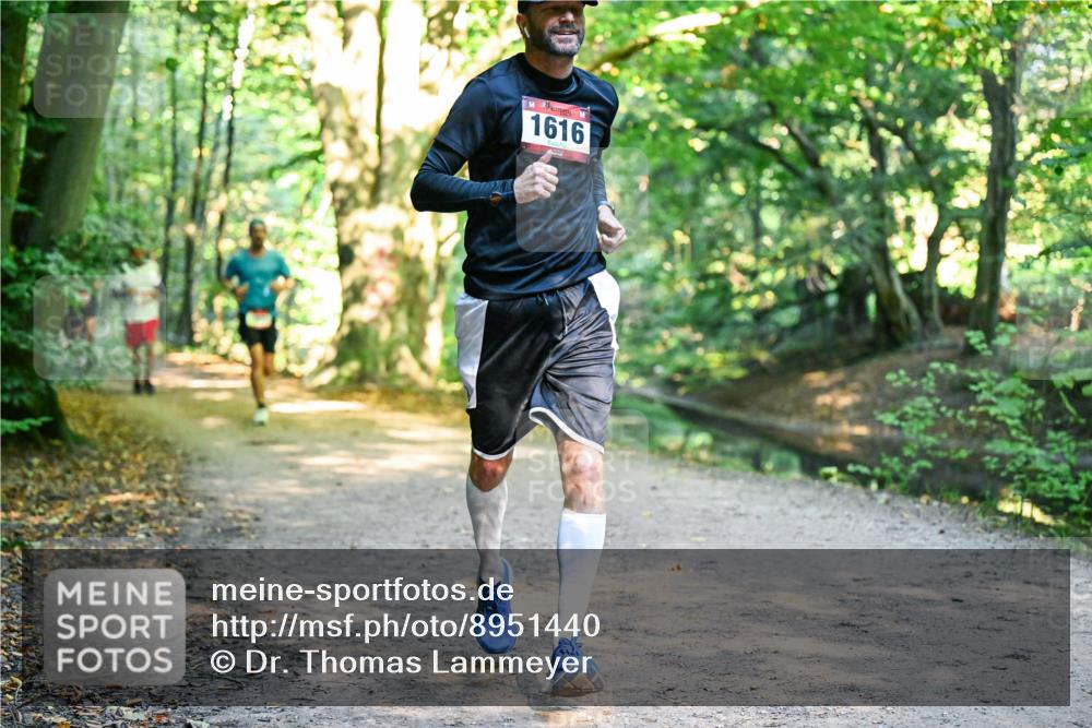 28.09.2025 - 33. Volkslauf durch das schöne Alstertal Dr. Thomas Lammeyer http://msf.ph/oto/8951440 28.09.2025 10:17:59 Laufen 1616 meine-sportfotos.de