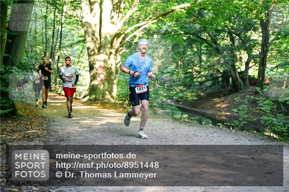 28.09.2025 - 33. Volkslauf durch das schöne Alstertal Dr. Thomas Lammeyer http://msf.ph/oto/8951448 28.09.2025 10:18:02 Laufen 1593, 1750, 1621 meine-sportfotos.de