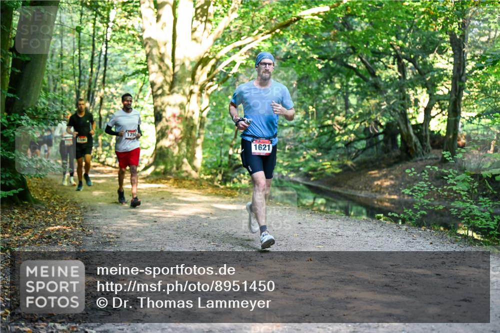 28.09.2025 - 33. Volkslauf durch das schöne Alstertal Dr. Thomas Lammeyer http://msf.ph/oto/8951450 28.09.2025 10:18:02 Laufen 1750, 1660, 1621 meine-sportfotos.de