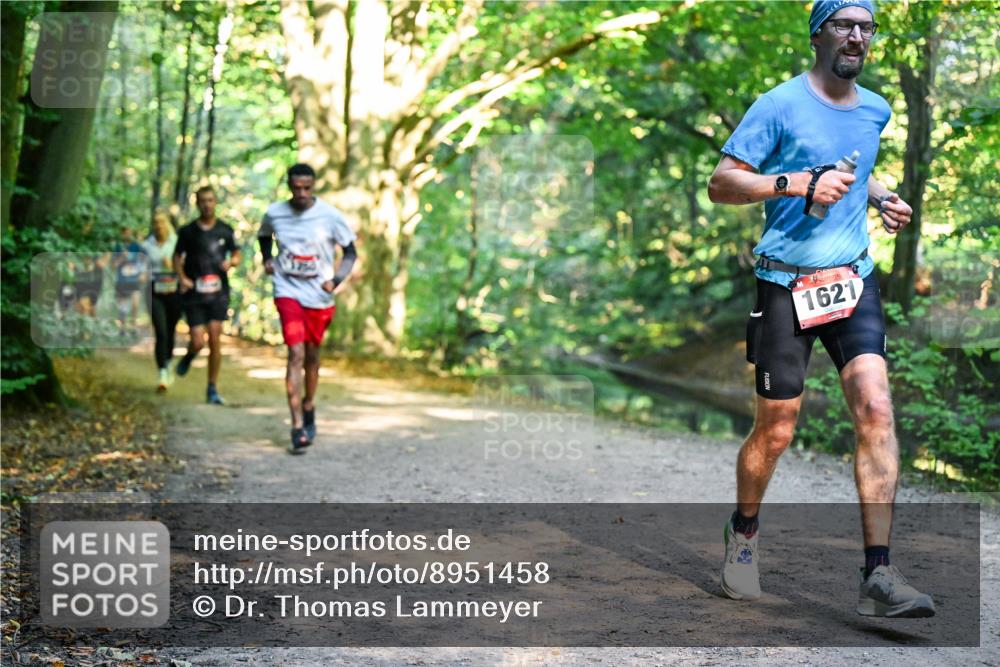 28.09.2025 - 33. Volkslauf durch das schöne Alstertal Dr. Thomas Lammeyer http://msf.ph/oto/8951458 28.09.2025 10:18:03 Laufen 1621 meine-sportfotos.de