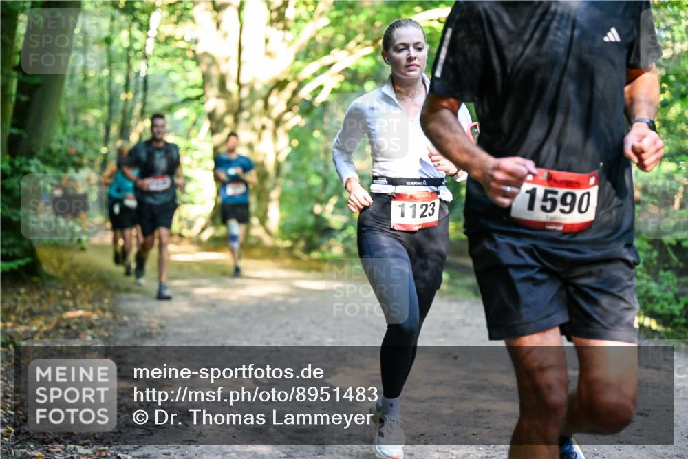 28.09.2025 - 33. Volkslauf durch das schöne Alstertal Dr. Thomas Lammeyer http://msf.ph/oto/8951483 28.09.2025 10:18:08 Laufen 1123, 1590 meine-sportfotos.de