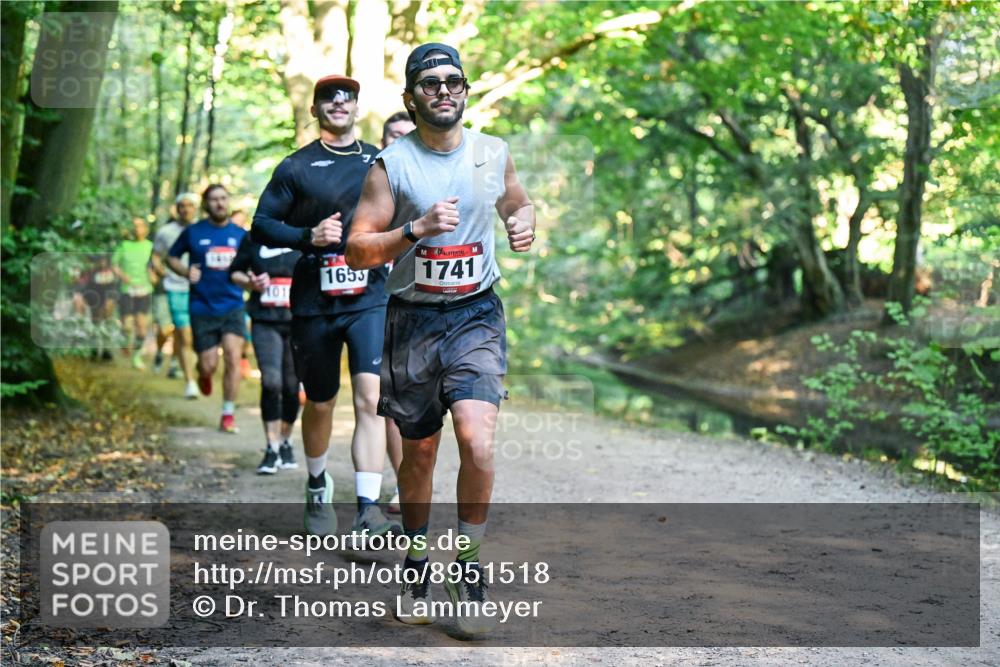 28.09.2025 - 33. Volkslauf durch das schöne Alstertal Dr. Thomas Lammeyer http://msf.ph/oto/8951518 28.09.2025 10:18:14 Laufen 101, 1653, 1741 meine-sportfotos.de