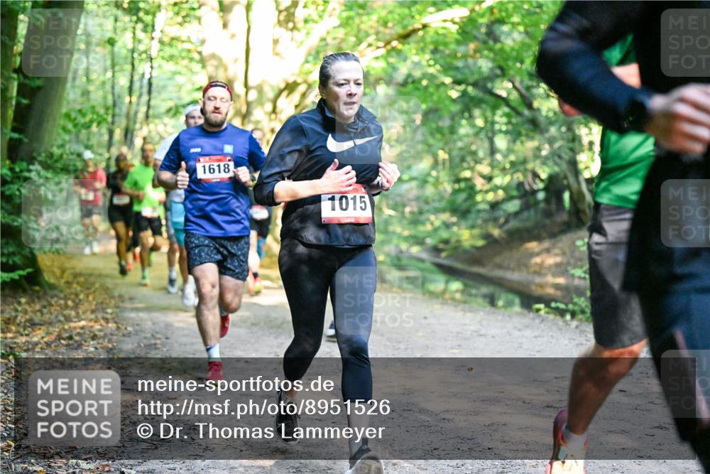 28.09.2025 - 33. Volkslauf durch das schöne Alstertal Dr. Thomas Lammeyer http://msf.ph/oto/8951526 28.09.2025 10:18:15 Laufen 1618, 1015 meine-sportfotos.de