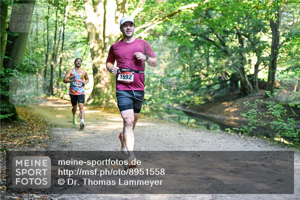 28.09.2025 - 33. Volkslauf durch das schöne Alstertal Dr. Thomas Lammeyer http://msf.ph/oto/8951558 28.09.2025 10:18:21 Laufen 1582, 1592 meine-sportfotos.de
