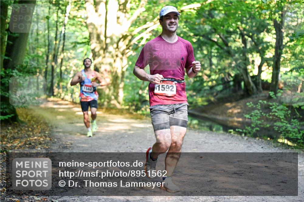 28.09.2025 - 33. Volkslauf durch das schöne Alstertal Dr. Thomas Lammeyer http://msf.ph/oto/8951562 28.09.2025 10:18:22 Laufen 1592 meine-sportfotos.de