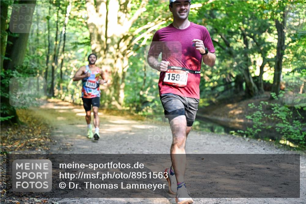 28.09.2025 - 33. Volkslauf durch das schöne Alstertal Dr. Thomas Lammeyer http://msf.ph/oto/8951563 28.09.2025 10:18:22 Laufen 1582, 1592 meine-sportfotos.de