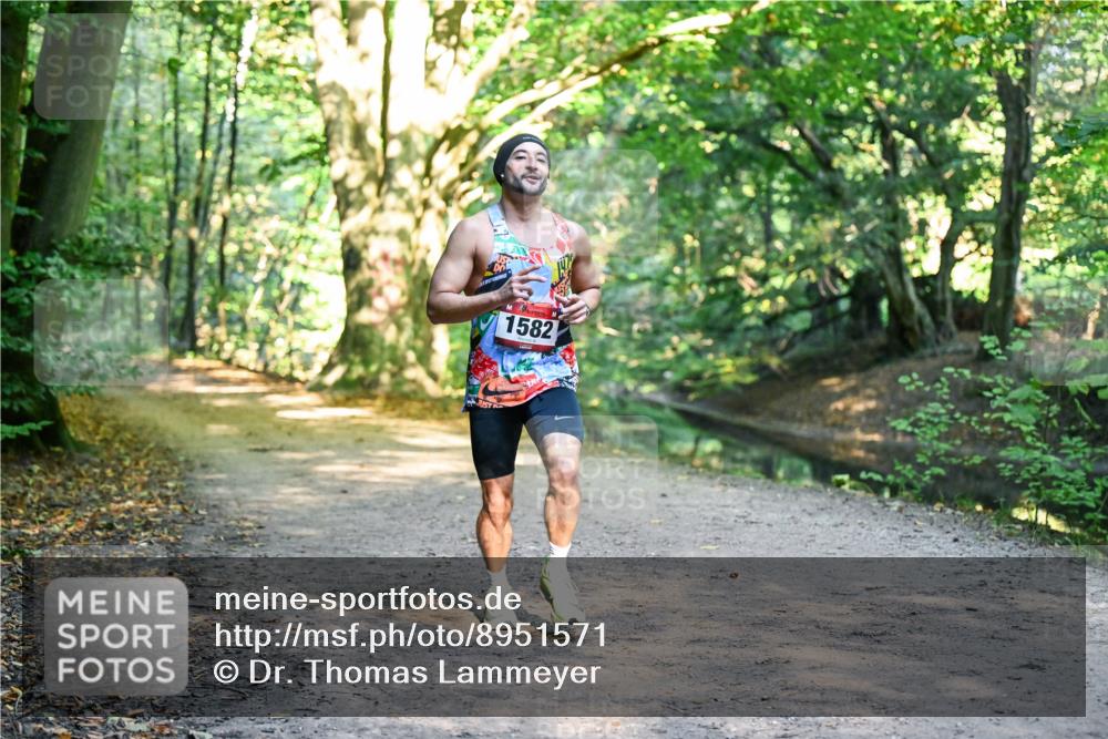 28.09.2025 - 33. Volkslauf durch das schöne Alstertal Dr. Thomas Lammeyer http://msf.ph/oto/8951571 28.09.2025 10:18:23 Laufen 1582 meine-sportfotos.de