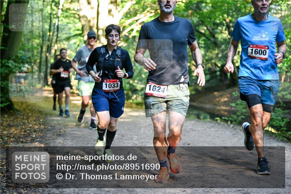 28.09.2025 - 33. Volkslauf durch das schöne Alstertal Dr. Thomas Lammeyer http://msf.ph/oto/8951690 28.09.2025 10:18:59 Laufen 1033, 16241, 1600 meine-sportfotos.de