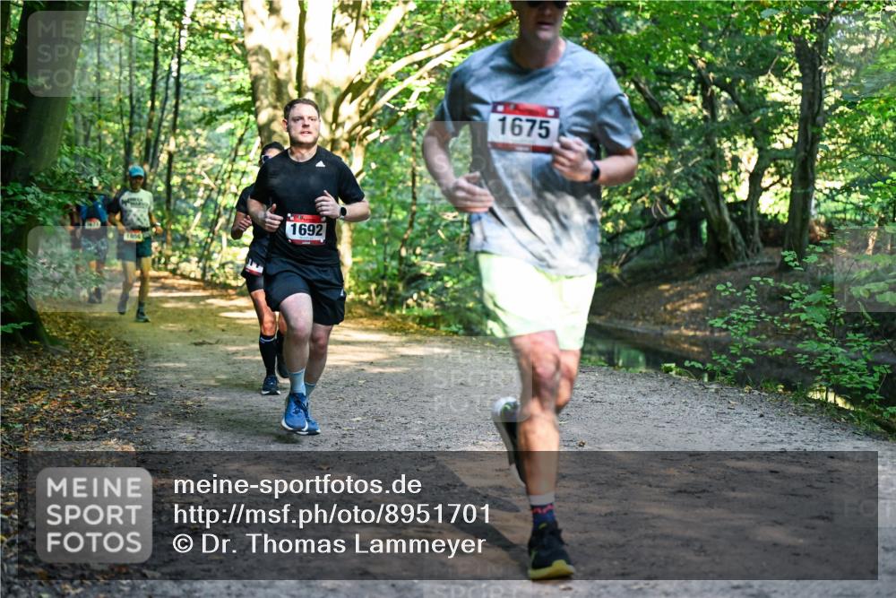 28.09.2025 - 33. Volkslauf durch das schöne Alstertal Dr. Thomas Lammeyer http://msf.ph/oto/8951701 28.09.2025 10:19:01 Laufen 1692, 1675 meine-sportfotos.de