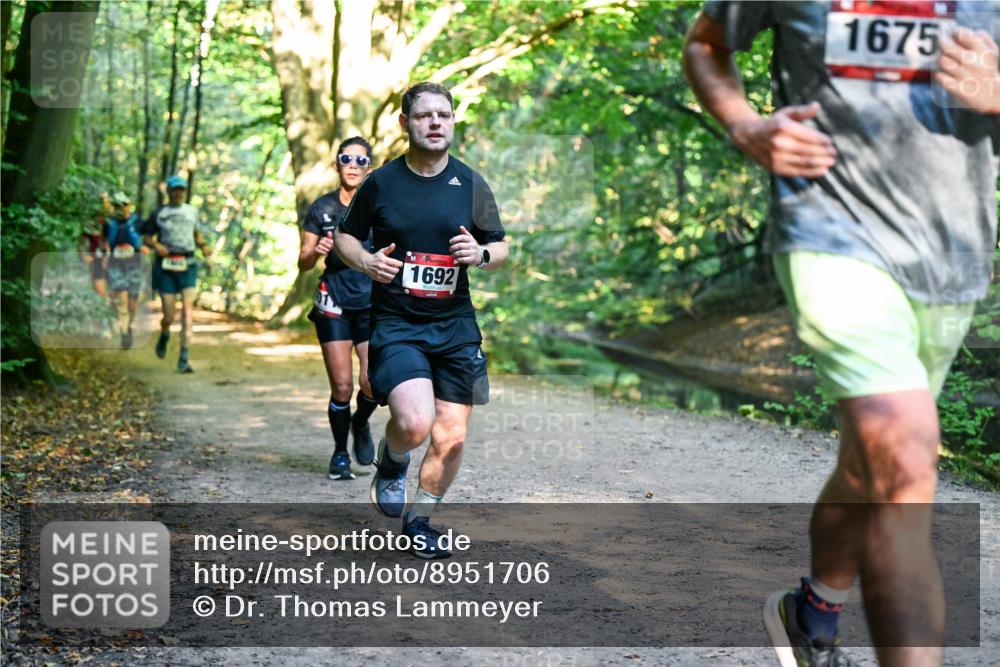 28.09.2025 - 33. Volkslauf durch das schöne Alstertal Dr. Thomas Lammeyer http://msf.ph/oto/8951706 28.09.2025 10:19:02 Laufen 1692, 1675 meine-sportfotos.de