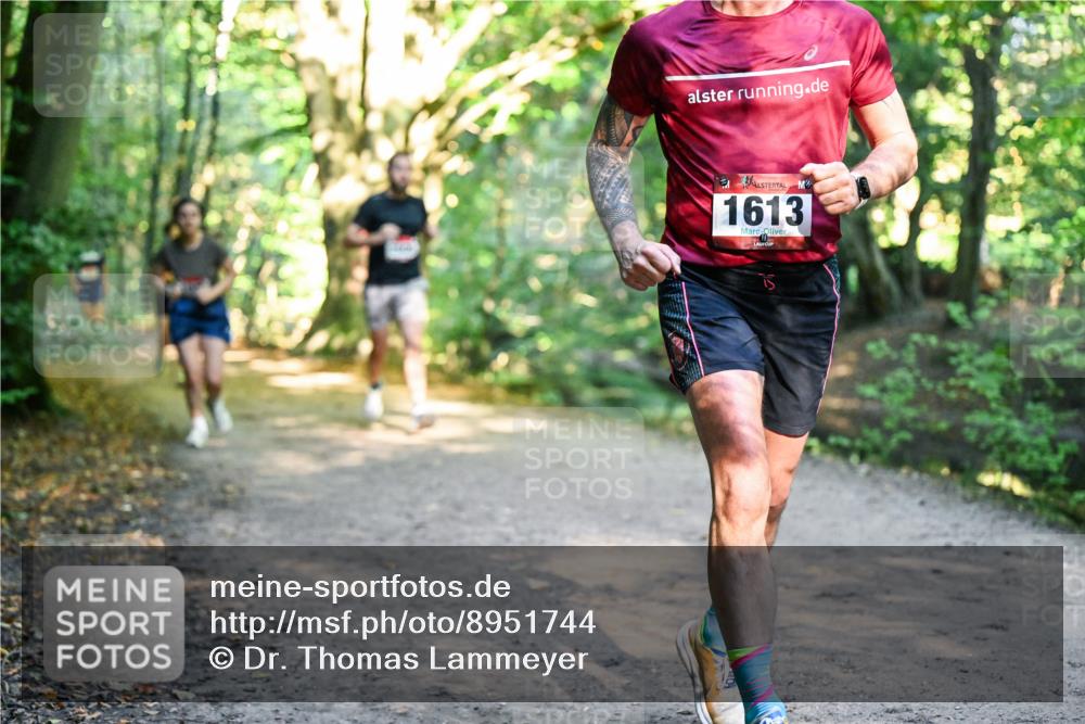 28.09.2025 - 33. Volkslauf durch das schöne Alstertal Dr. Thomas Lammeyer http://msf.ph/oto/8951744 28.09.2025 10:19:09 Laufen 1613 meine-sportfotos.de