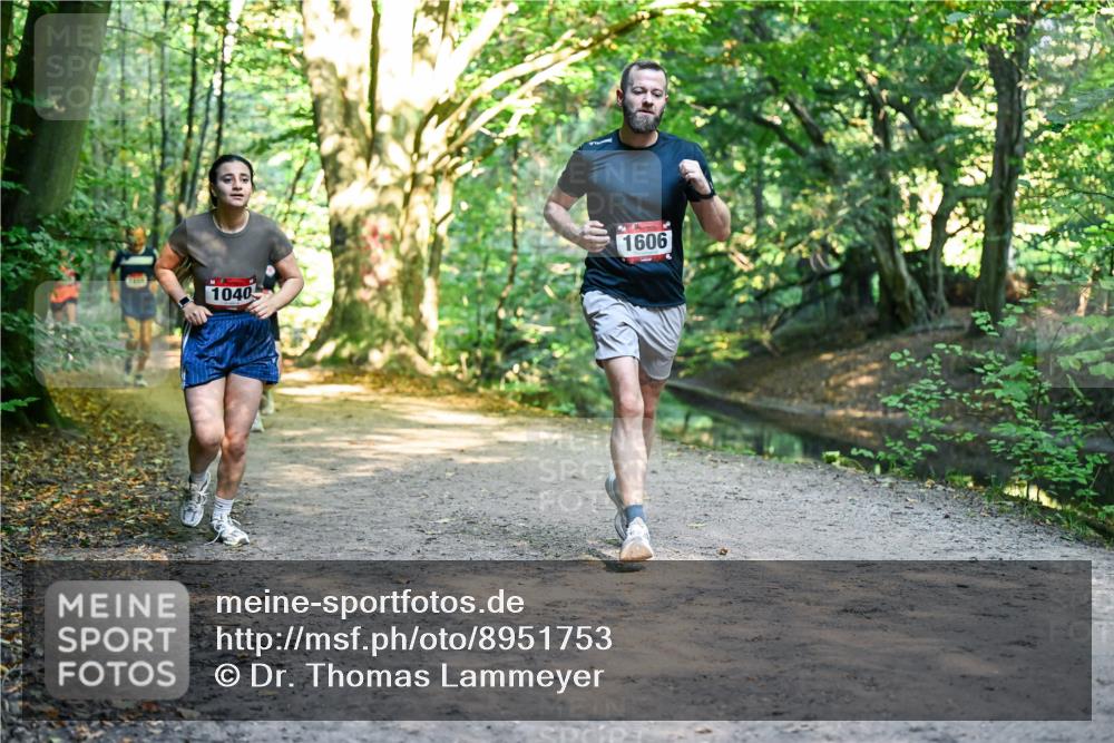 28.09.2025 - 33. Volkslauf durch das schöne Alstertal Dr. Thomas Lammeyer http://msf.ph/oto/8951753 28.09.2025 10:19:10 Laufen 1606, 1040 meine-sportfotos.de