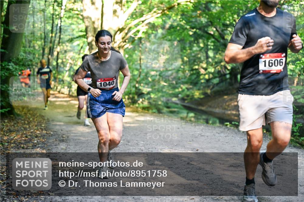 28.09.2025 - 33. Volkslauf durch das schöne Alstertal Dr. Thomas Lammeyer http://msf.ph/oto/8951758 28.09.2025 10:19:11 Laufen 1040, 1606 meine-sportfotos.de