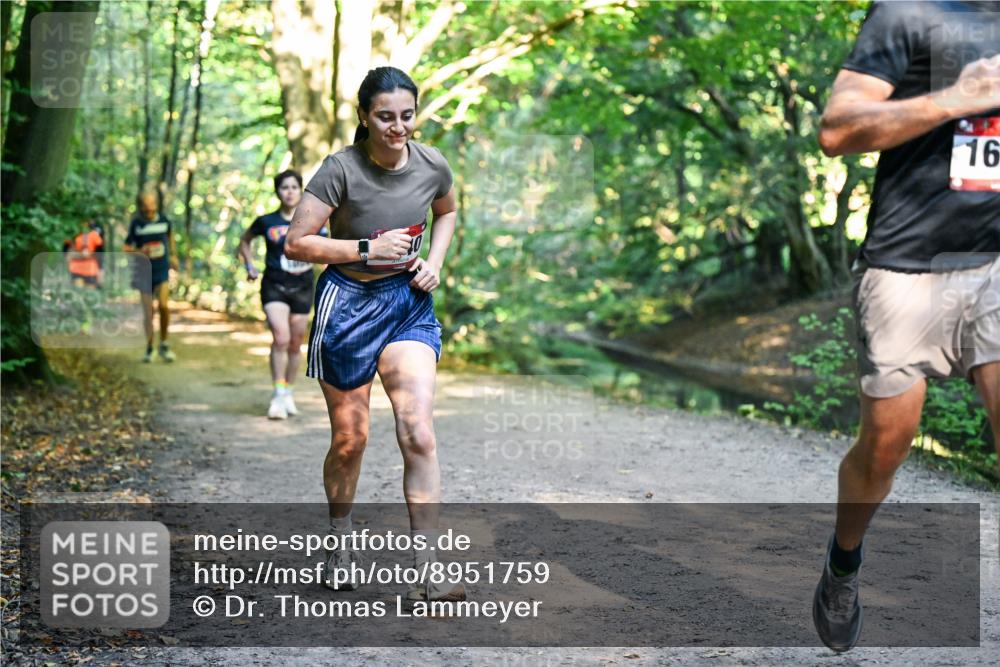 28.09.2025 - 33. Volkslauf durch das schöne Alstertal Dr. Thomas Lammeyer http://msf.ph/oto/8951759 28.09.2025 10:19:12 Laufen 16 meine-sportfotos.de