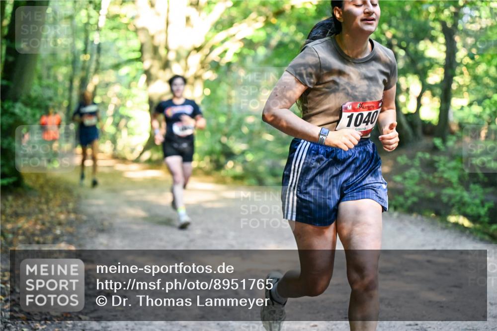 28.09.2025 - 33. Volkslauf durch das schöne Alstertal Dr. Thomas Lammeyer http://msf.ph/oto/8951765 28.09.2025 10:19:12 Laufen 1040 meine-sportfotos.de