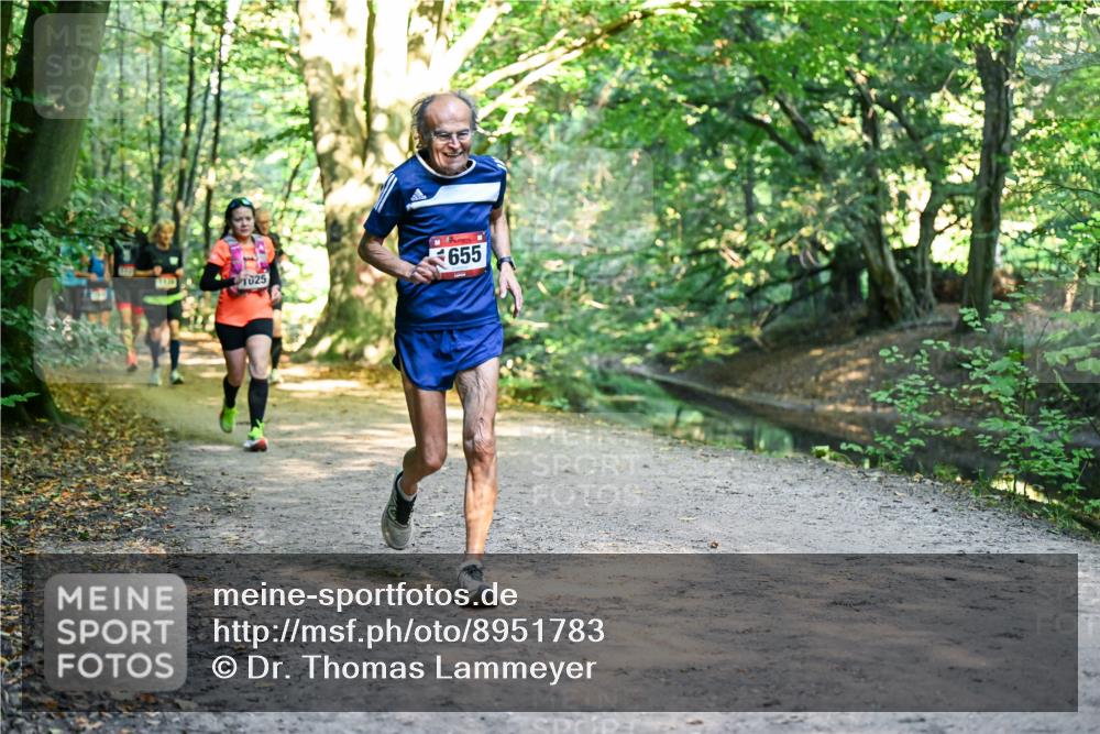 28.09.2025 - 33. Volkslauf durch das schöne Alstertal Dr. Thomas Lammeyer http://msf.ph/oto/8951783 28.09.2025 10:19:16 Laufen 25, 655 meine-sportfotos.de