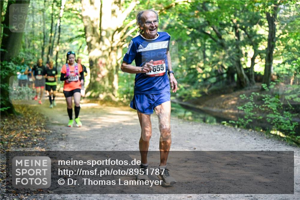 28.09.2025 - 33. Volkslauf durch das schöne Alstertal Dr. Thomas Lammeyer http://msf.ph/oto/8951787 28.09.2025 10:19:16 Laufen 7825, 655 meine-sportfotos.de