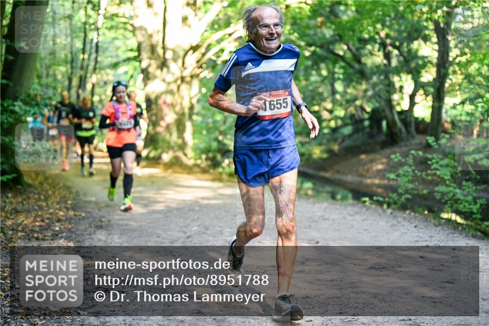 28.09.2025 - 33. Volkslauf durch das schöne Alstertal Dr. Thomas Lammeyer http://msf.ph/oto/8951788 28.09.2025 10:19:17 Laufen 655 meine-sportfotos.de