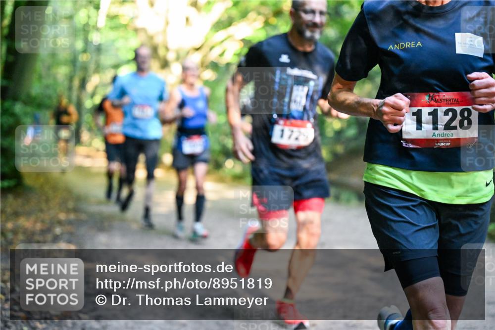 28.09.2025 - 33. Volkslauf durch das schöne Alstertal Dr. Thomas Lammeyer http://msf.ph/oto/8951819 28.09.2025 10:19:22 Laufen 1729, 1128 meine-sportfotos.de