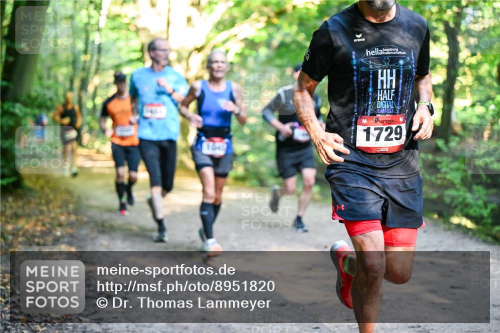 28.09.2025 - 33. Volkslauf durch das schöne Alstertal Dr. Thomas Lammeyer http://msf.ph/oto/8951820 28.09.2025 10:19:23 Laufen 1729 meine-sportfotos.de