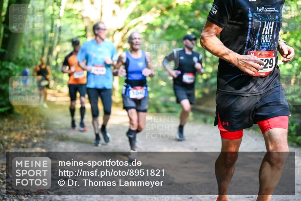 28.09.2025 - 33. Volkslauf durch das schöne Alstertal Dr. Thomas Lammeyer http://msf.ph/oto/8951821 28.09.2025 10:19:23 Laufen 29 meine-sportfotos.de