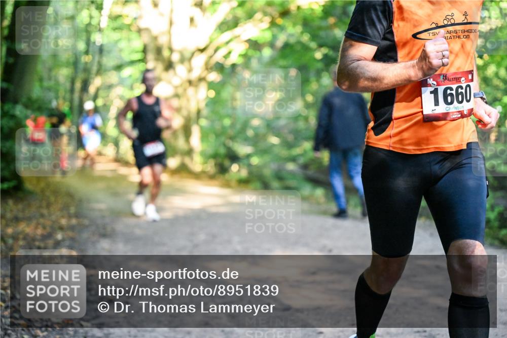 28.09.2025 - 33. Volkslauf durch das schöne Alstertal Dr. Thomas Lammeyer http://msf.ph/oto/8951839 28.09.2025 10:19:26 Laufen 24, 1660 meine-sportfotos.de