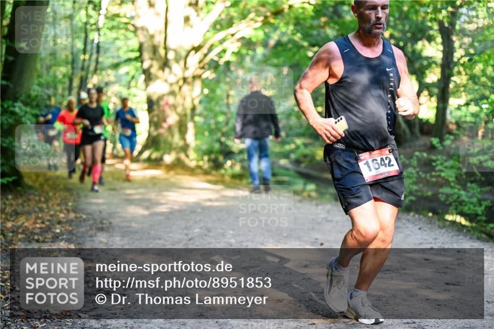 28.09.2025 - 33. Volkslauf durch das schöne Alstertal Dr. Thomas Lammeyer http://msf.ph/oto/8951853 28.09.2025 10:19:28 Laufen 1642 meine-sportfotos.de