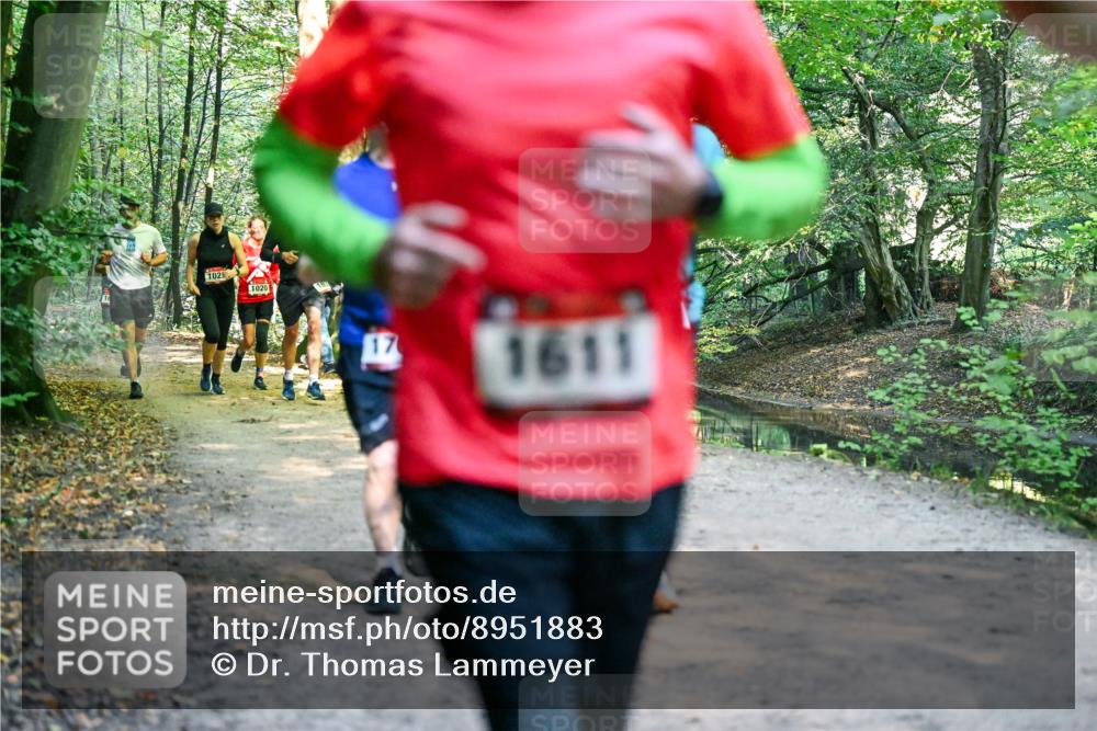 28.09.2025 - 33. Volkslauf durch das schöne Alstertal Dr. Thomas Lammeyer http://msf.ph/oto/8951883 28.09.2025 10:19:34 Laufen 102, 1020 meine-sportfotos.de