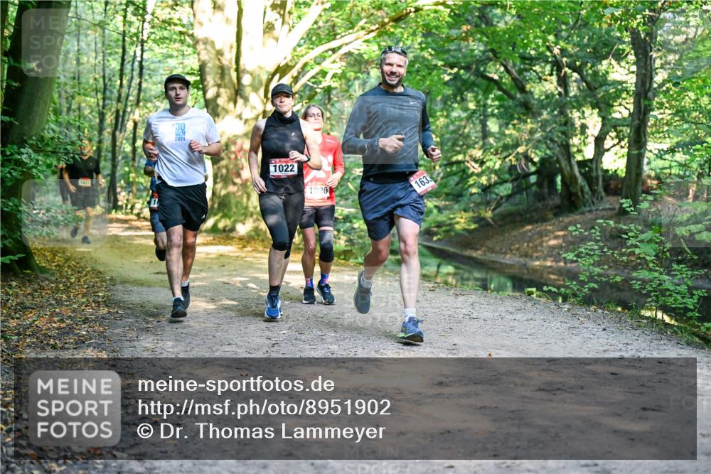 28.09.2025 - 33. Volkslauf durch das schöne Alstertal Dr. Thomas Lammeyer http://msf.ph/oto/8951902 28.09.2025 10:19:37 Laufen 2024, 1022, 1020, 1633 meine-sportfotos.de