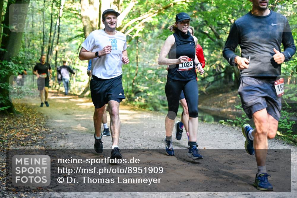 28.09.2025 - 33. Volkslauf durch das schöne Alstertal Dr. Thomas Lammeyer http://msf.ph/oto/8951909 28.09.2025 10:19:38 Laufen 30, 2024, 1022, 163 meine-sportfotos.de