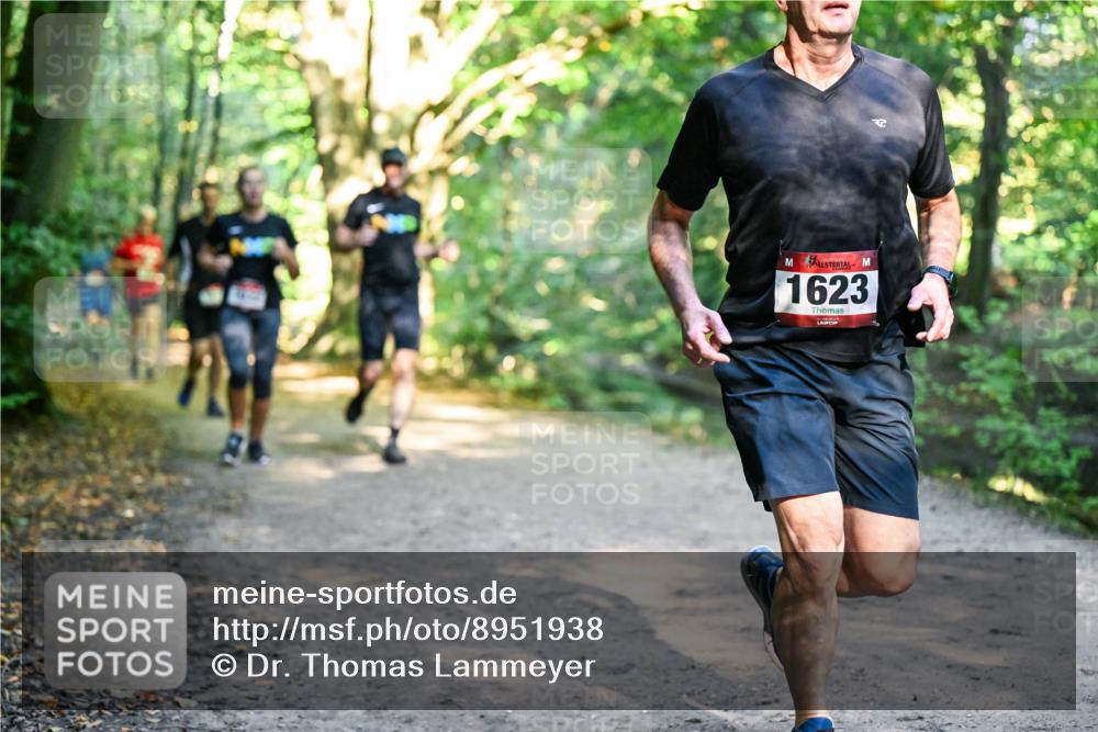 28.09.2025 - 33. Volkslauf durch das schöne Alstertal Dr. Thomas Lammeyer http://msf.ph/oto/8951938 28.09.2025 10:19:43 Laufen 1623 meine-sportfotos.de