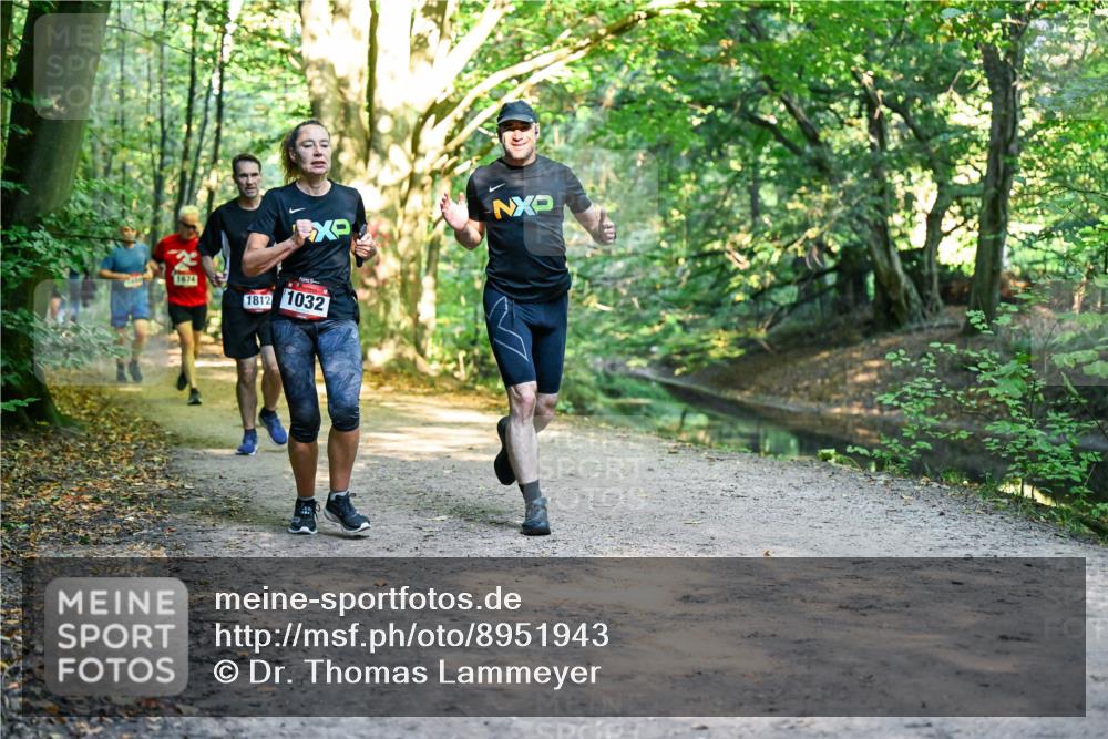 28.09.2025 - 33. Volkslauf durch das schöne Alstertal Dr. Thomas Lammeyer http://msf.ph/oto/8951943 28.09.2025 10:19:44 Laufen 1674, 1812, 1032 meine-sportfotos.de