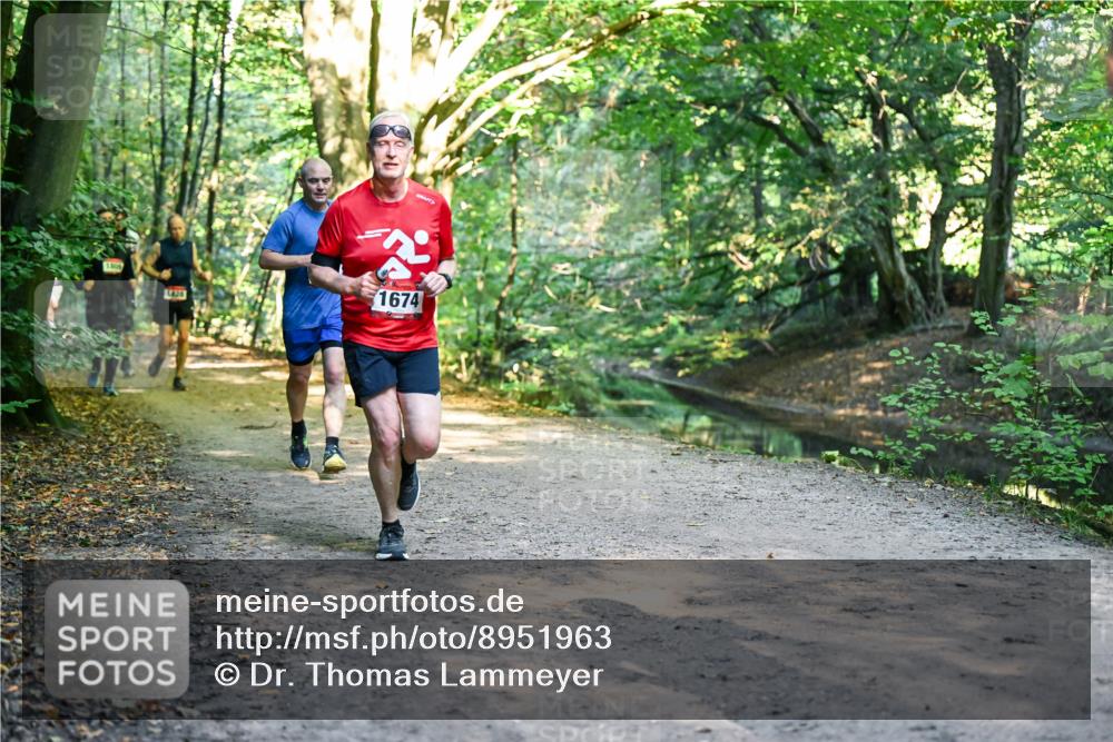 28.09.2025 - 33. Volkslauf durch das schöne Alstertal Dr. Thomas Lammeyer http://msf.ph/oto/8951963 28.09.2025 10:19:48 Laufen 1809, 1674 meine-sportfotos.de