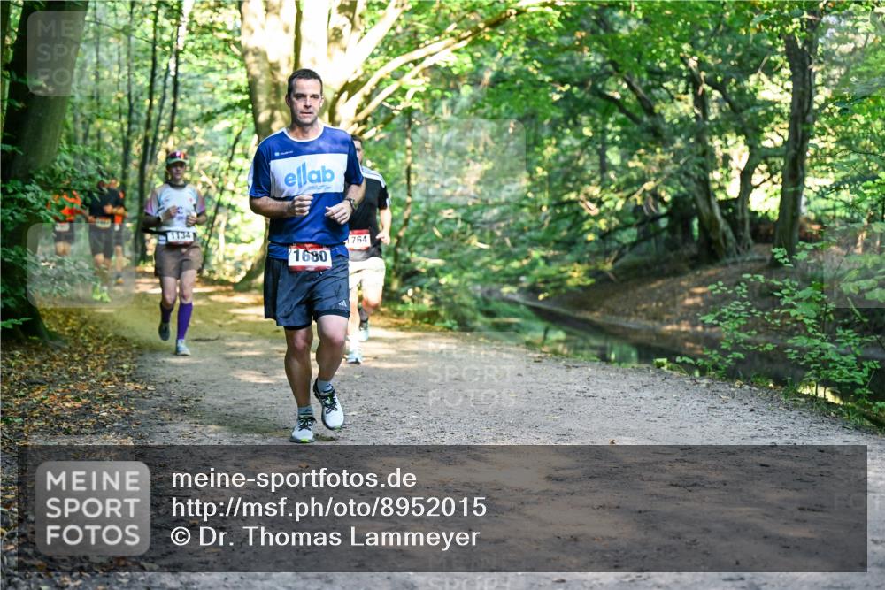 28.09.2025 - 33. Volkslauf durch das schöne Alstertal Dr. Thomas Lammeyer http://msf.ph/oto/8952015 28.09.2025 10:19:56 Laufen 1134, 1680, 764 meine-sportfotos.de