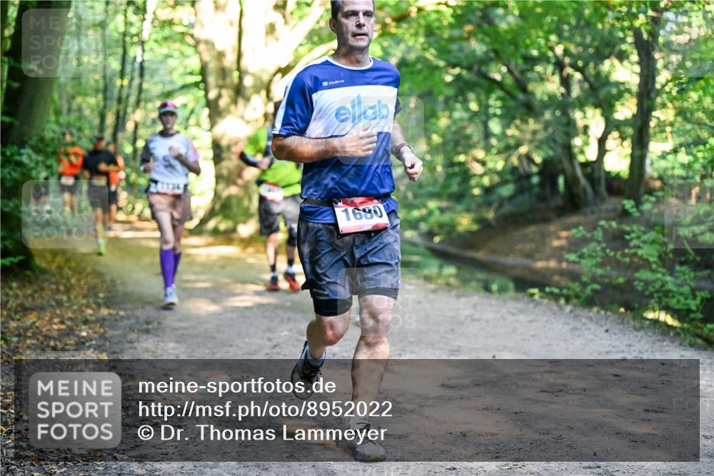 28.09.2025 - 33. Volkslauf durch das schöne Alstertal Dr. Thomas Lammeyer http://msf.ph/oto/8952022 28.09.2025 10:19:57 Laufen 1680 meine-sportfotos.de